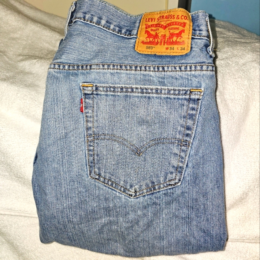 Mens 34×34 Levi boot cut jeans